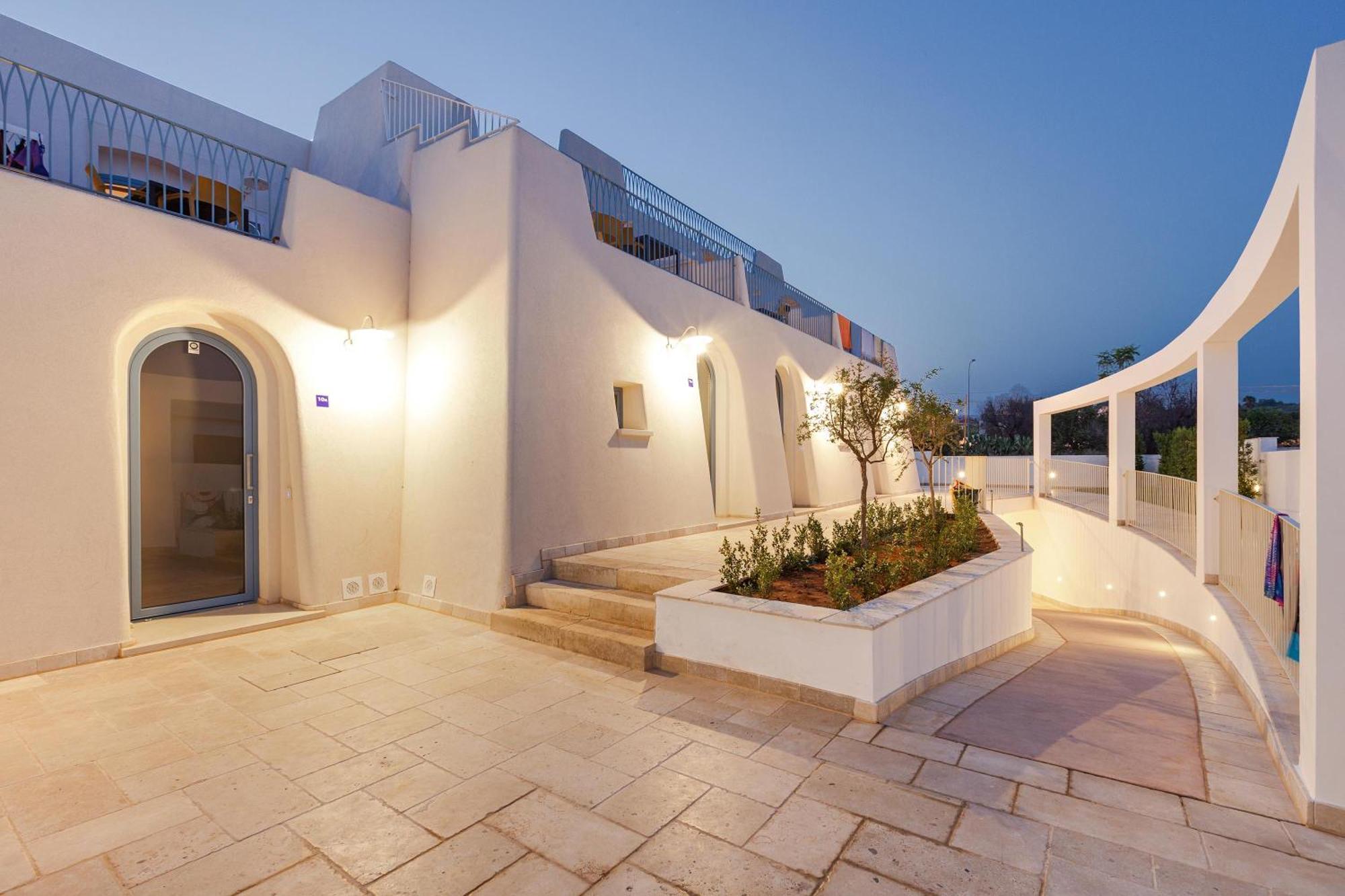 La Corte Relais Aparthotel Torre Pali Exterior photo